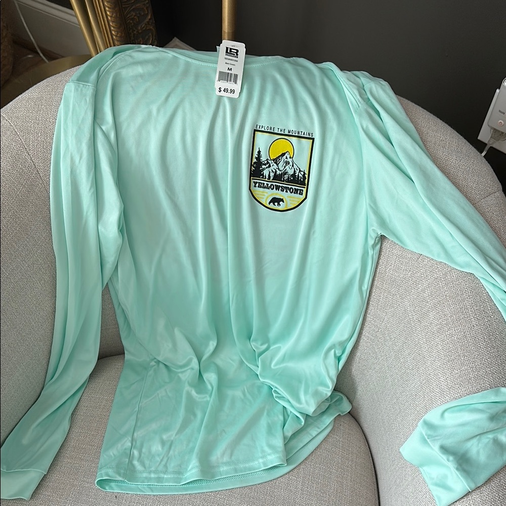 Mint Green upf 50 sun Long Sleeve Graphic Tee